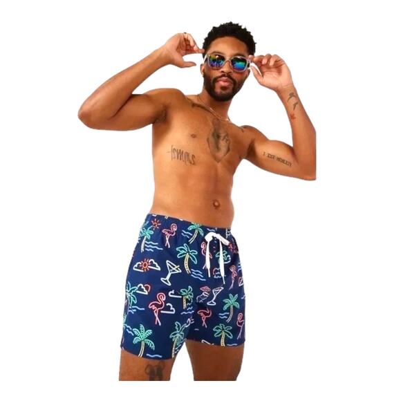 Chubbies The Neon Lights Flamingo Cocktails Classic Swim Trunk 5.5" Inseam Mesh - Picture 1 of 10